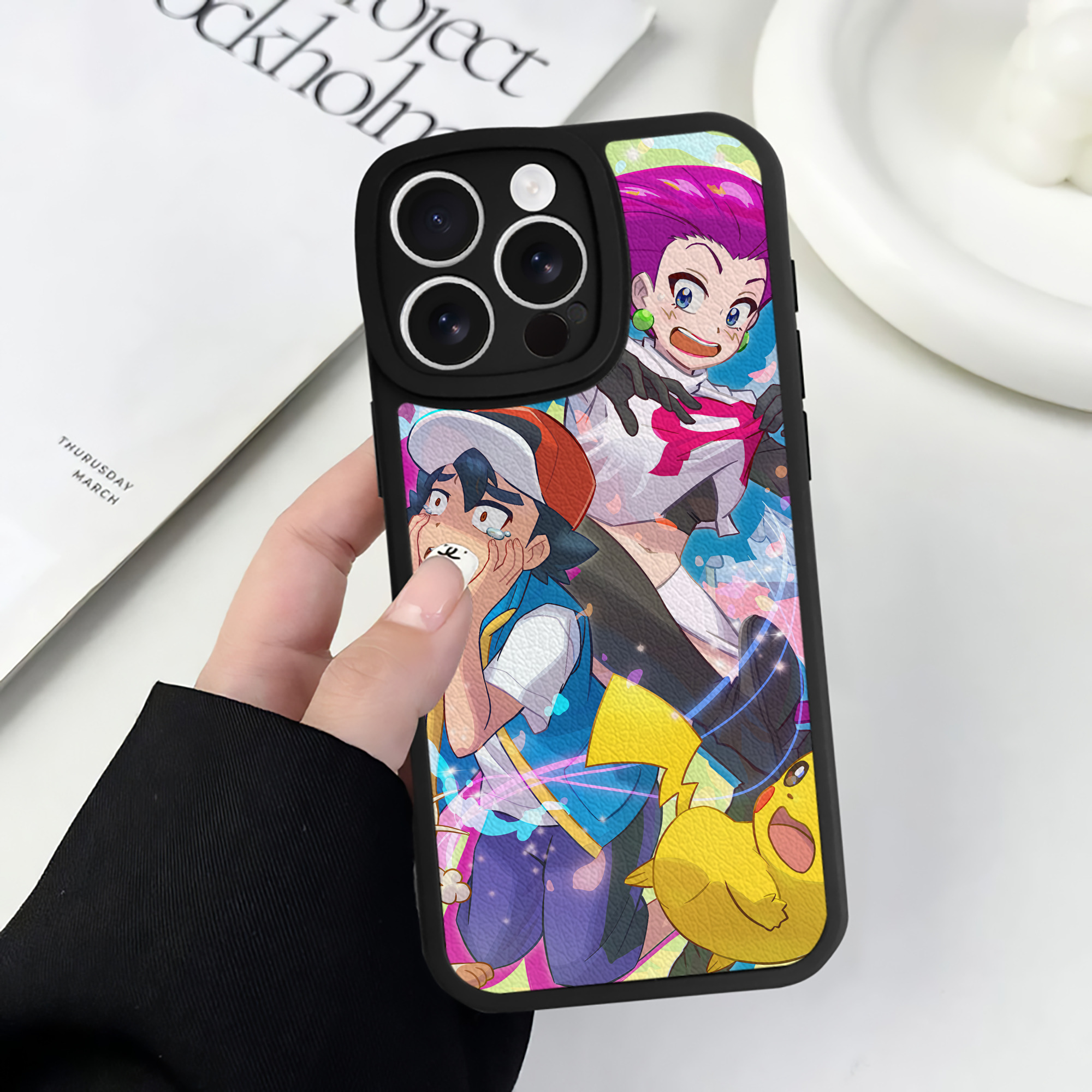 （画像用） ポケットモンスター Pokémon 【iPhone 16シリーズ対応】シリコンスマホケース（レザー調） 材質：シリコン